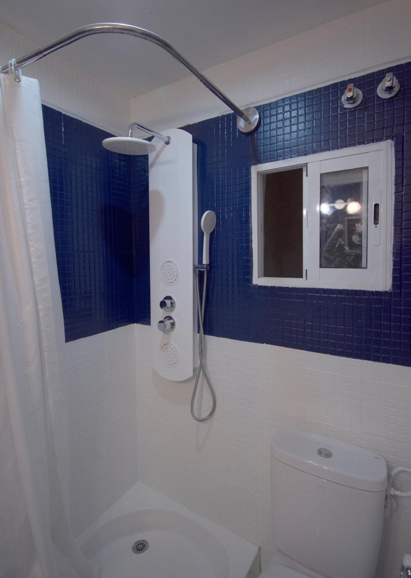 Casa De 3 Habitaciones Y 2 Banos Centrico Grenada Zewnętrze zdjęcie